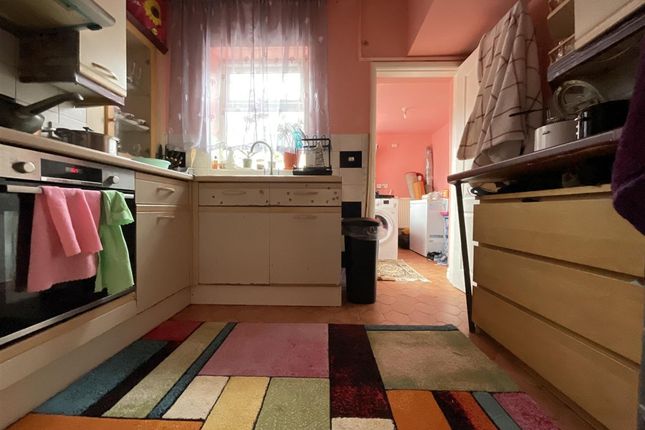 54 James Street, Scarborough photo 3