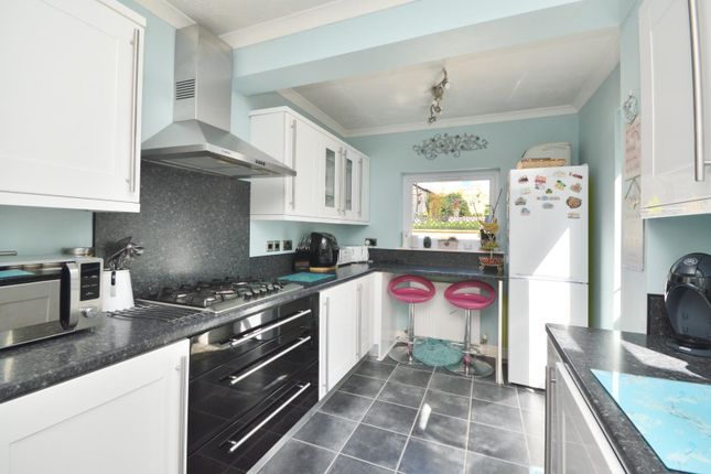 31, Kelston Grove, Bristol photo 4