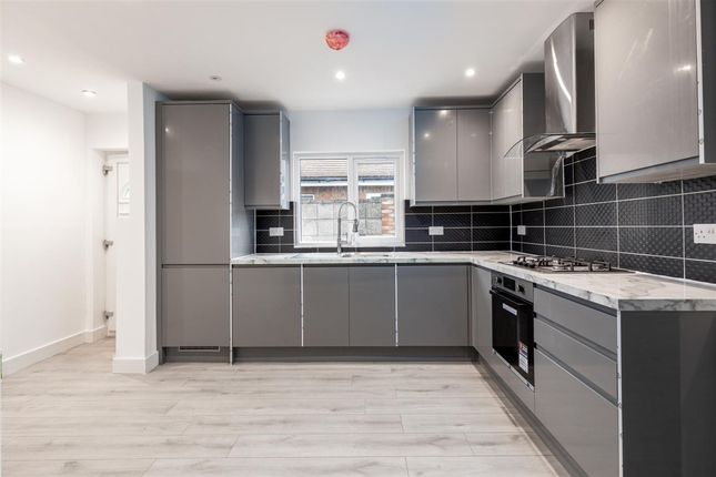 3 The Croft, Ruislip photo 3
