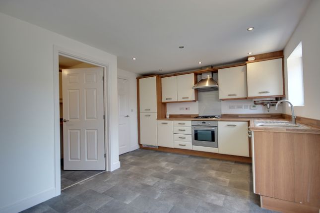 14, Beverley Parklands, Beverley photo 2