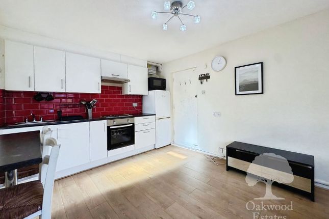 Boulters Close, Slough photo 4