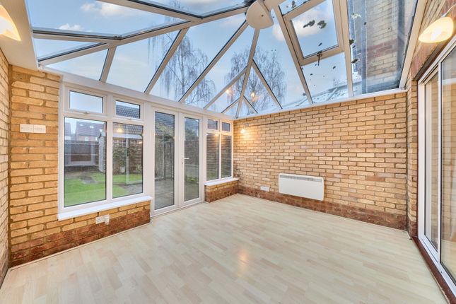 23, Davis Road, Weybridge photo 4
