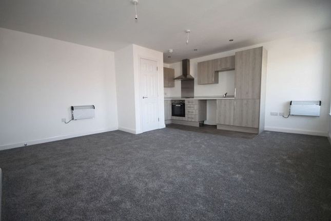 17 Imperial Court 157, Grimsby Road, Cleethorpes photo 4