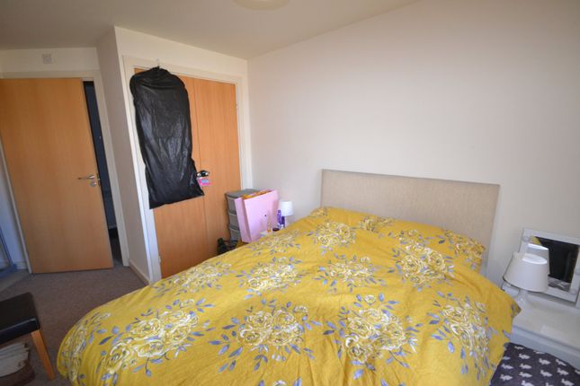 Flat for sale in Montvale Gardens, Leicester