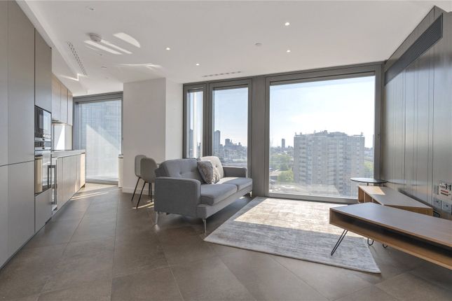 Flat to rent in Chronicle Tower, 261B City Road, Islington, London