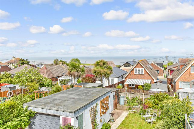 83, Cliff Gardens, Sheerness photo 3