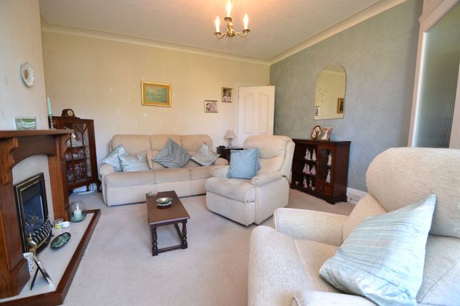 48 Park Road, Thackley photo 4