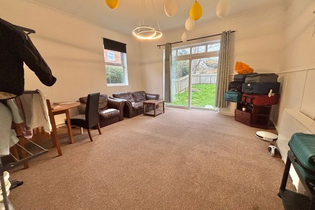 Flat 2, 17 Buckhurst Road, Bexhill on Sea photo 2