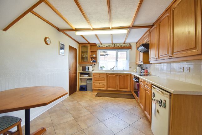 Holmelea, Allenby Crescent, Louth photo 2