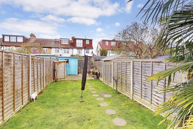 Terraced house for sale in Linkfield Road, Isleworth