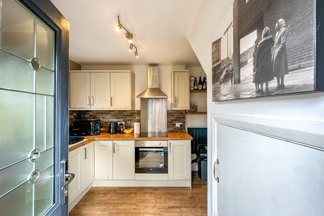 24, West Glebe Road, Corby photo 3