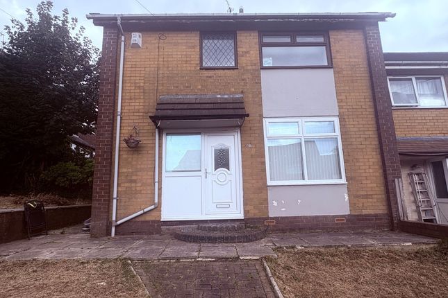 40, Heywood photo 3