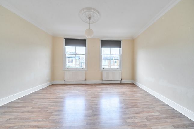 Upper Maisonette, 188, Dalling Road, London photo 3