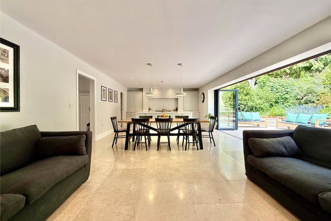 8, Parkway, East Sussex photo 2