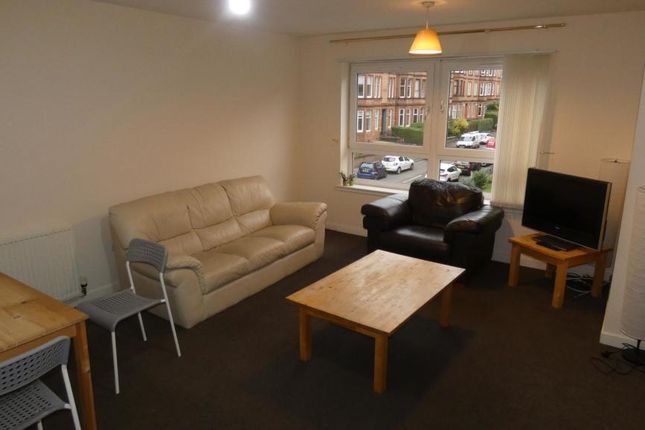 Thumbnail Flat to rent in 114, Whitehill Place, Glasgow