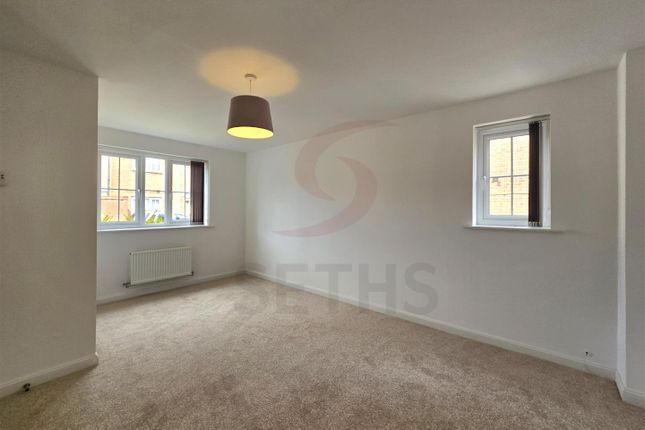 15, Rowan Road, Leicester photo 2