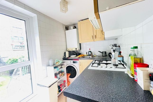 Flat 2, 45 Nevill Road, London photo 5