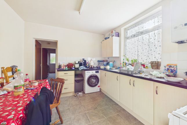40, Louis Street, Hull photo 3