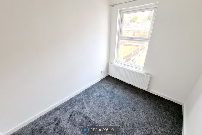 Prospect Road, Old Whittington, Chesterfield photo 4