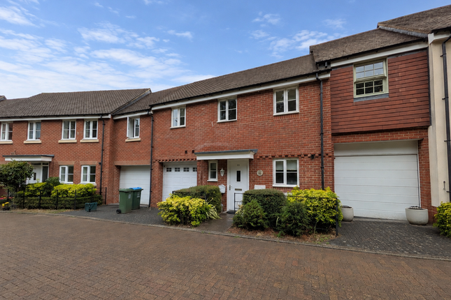 101, Aylesbury photo 2