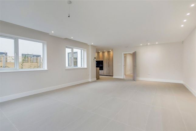168 Bridge Lane, London photo 4