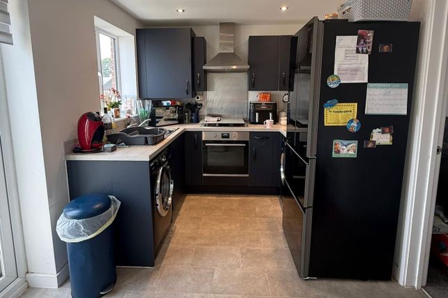 43, Buzzard Rise, Lydney photo 2