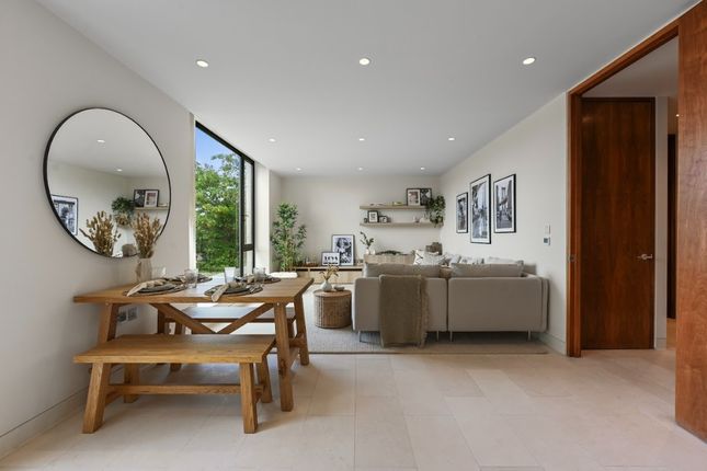 6 Latitude House, Oval Road, London photo 3