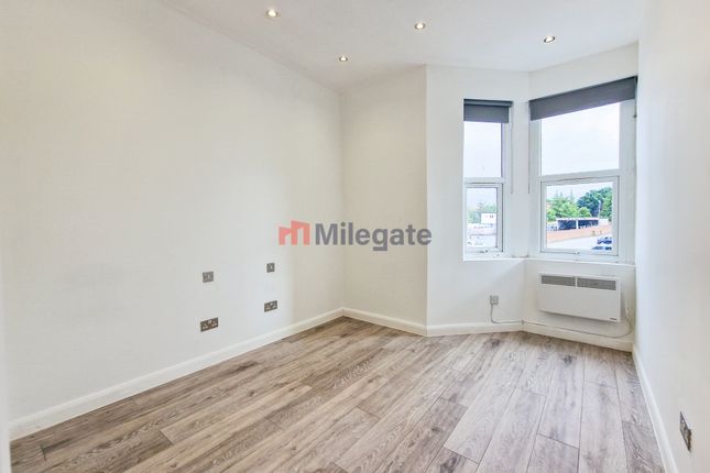 Thumbnail Room to rent in London Road, Westcliff-On-Sea