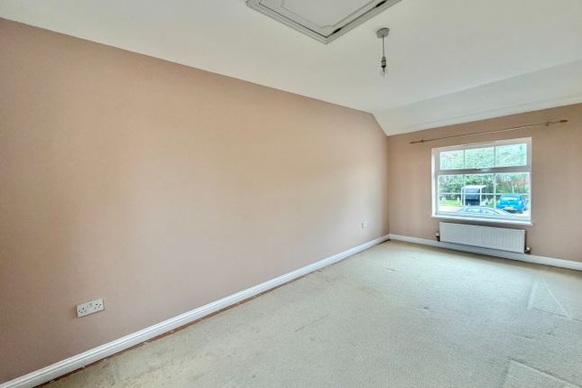 Chapman Way, Eynesbury photo 5