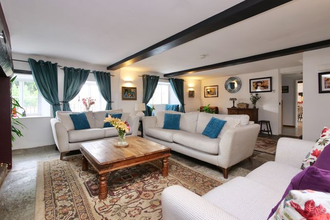 Swan Thatch, Seavington, ILMINSTER photo 4