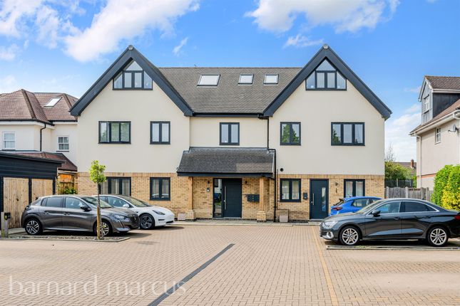 Property for sale in KT19 9 - Zoopla