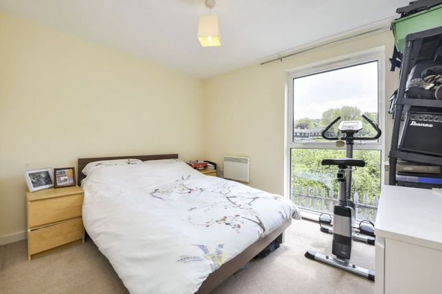 Highwood Close, East Dulwich photo 4