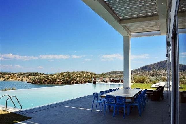 Villa for sale in Fteli, Greece
