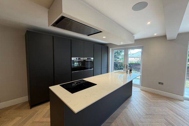 8 Valley Lane, Newark photo 5