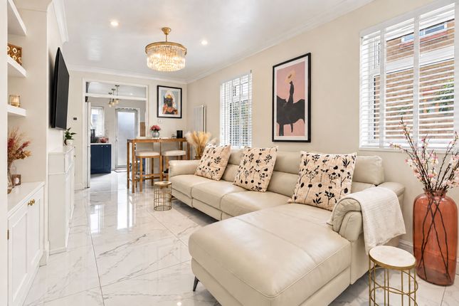 2-bed house on 118 Burlington Road, Thornton Heath, £350,000