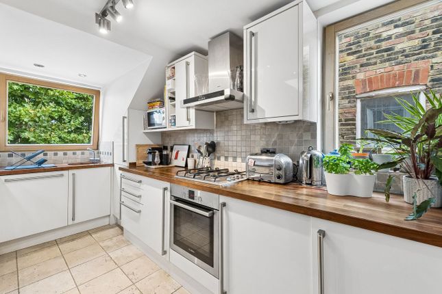 Flat C, 396, Goldhawk Road, Hammersmith photo 4