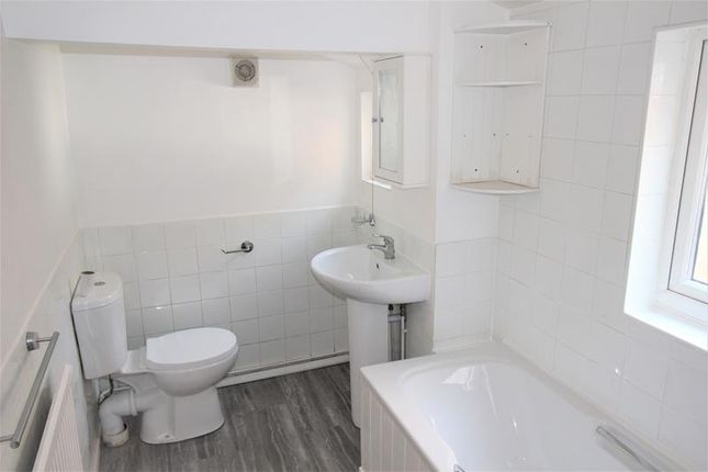 50 Howbury Street, Bedford, Beds photo 4