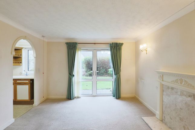 Flat for sale in Bredon Court, Station Road