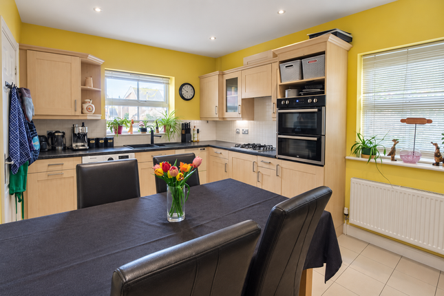 1, Bradbury Gardens, Nottingham photo 3