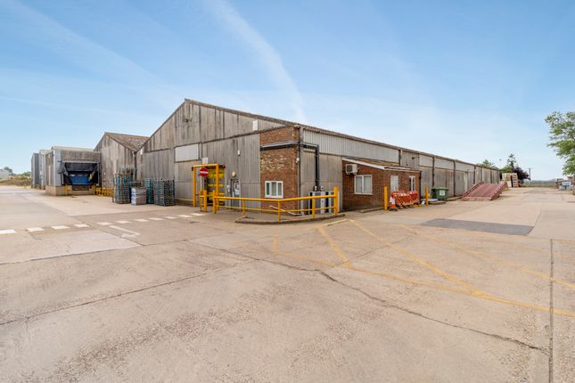 Light industrial to let in Manor Farm, Holbeach