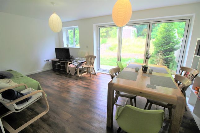 34A, The Cloisters, Camberley photo 4