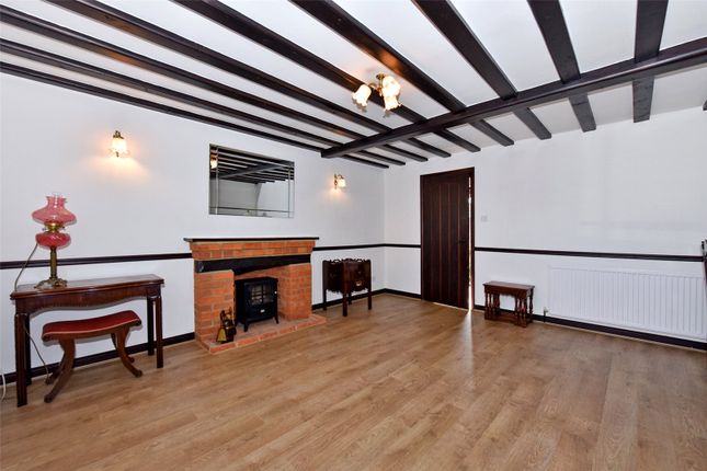 25, Red Lion Way, High Wycombe photo 4