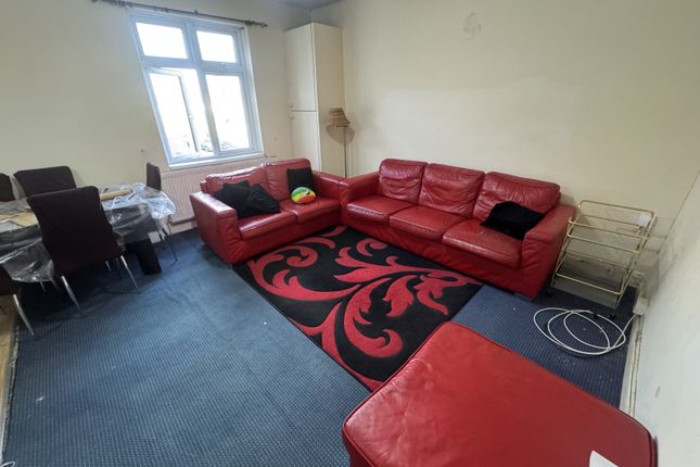 Two Bedroom Flat To Rent In Hounslow Tw3