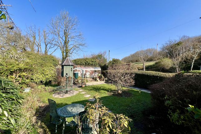 8, Glynhir Road, Ammanford photo 4