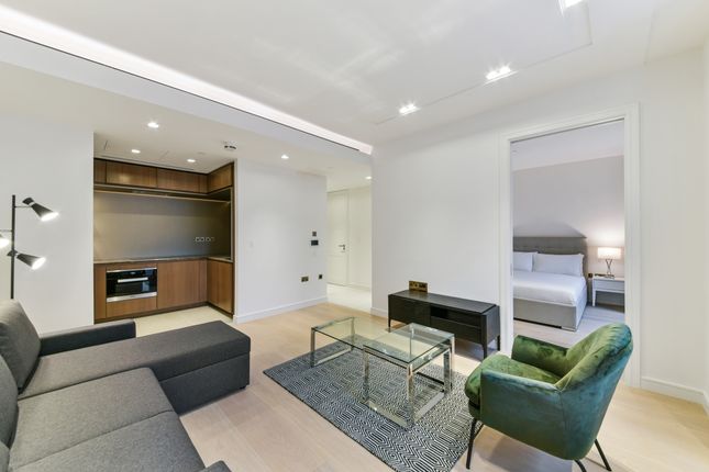 Thumbnail Flat to rent in Lincoln Square, Portugal Street, Holborn