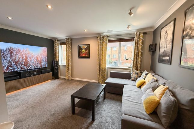 41 Ovett Gardens, Gateshead photo 2