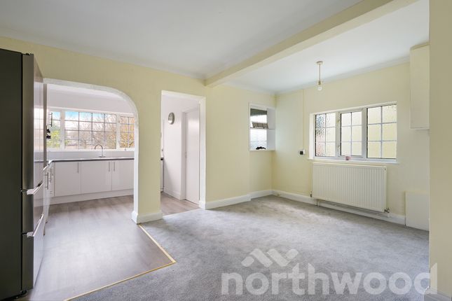3, Chesterfield Road, Epsom photo 3