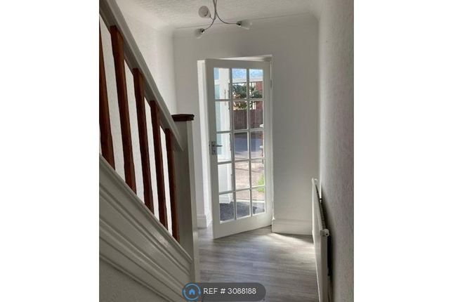 Poulton-Le-Fylde photo 2
