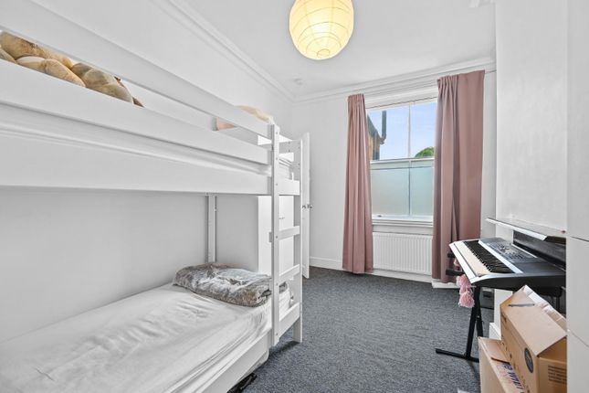 149, Wells House Road, London photo 3