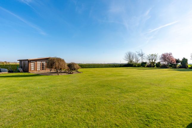 3 Grange Farm, Dowdyke, Boston photo 4